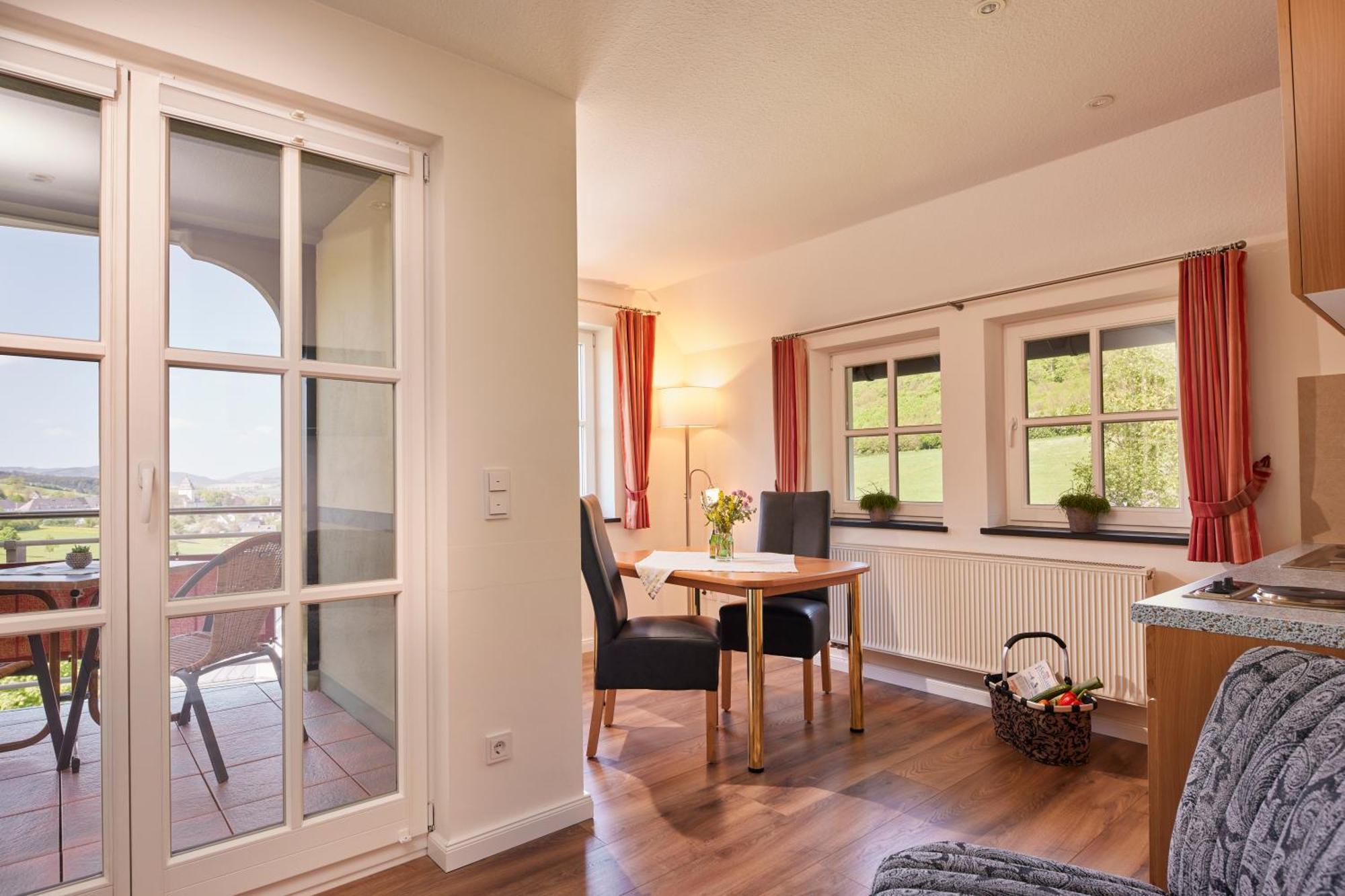 Pension Und Ferienwohnung Schuette Schmallenberg Exteriör bild