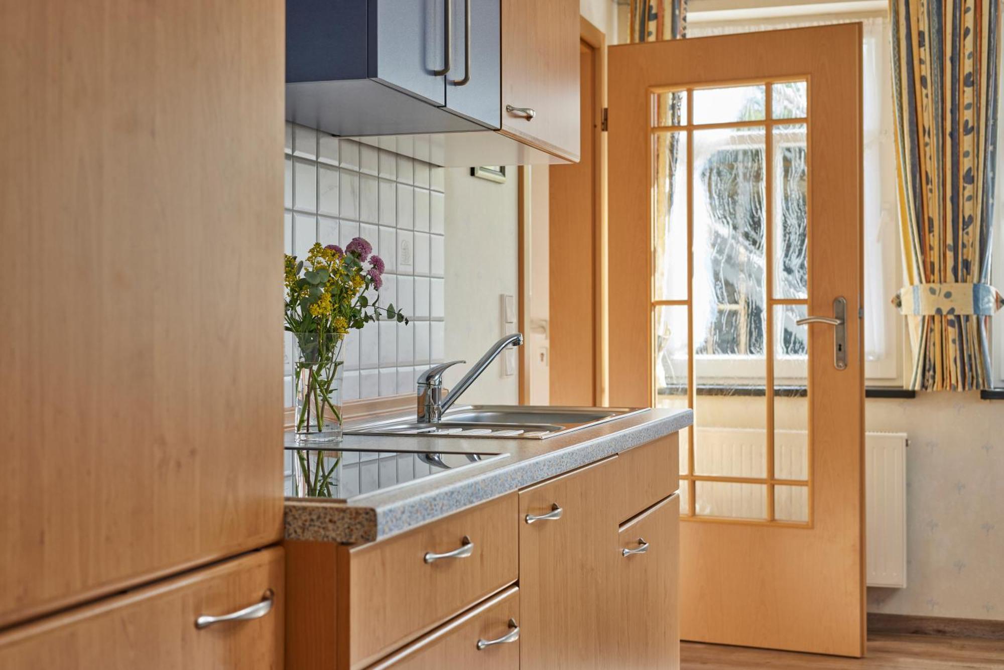 Pension Und Ferienwohnung Schuette Schmallenberg Exteriör bild