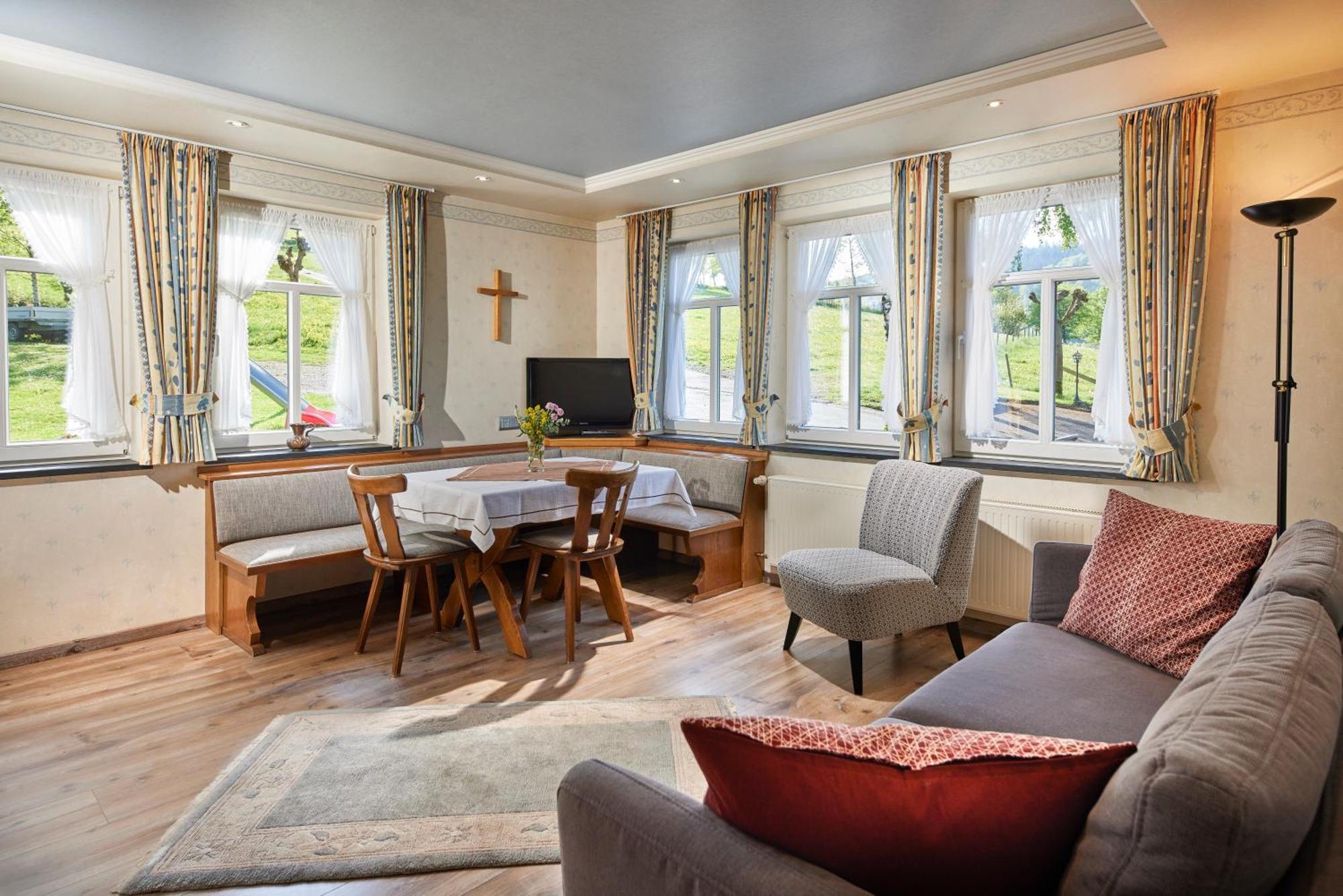 Pension Und Ferienwohnung Schuette Schmallenberg Exteriör bild