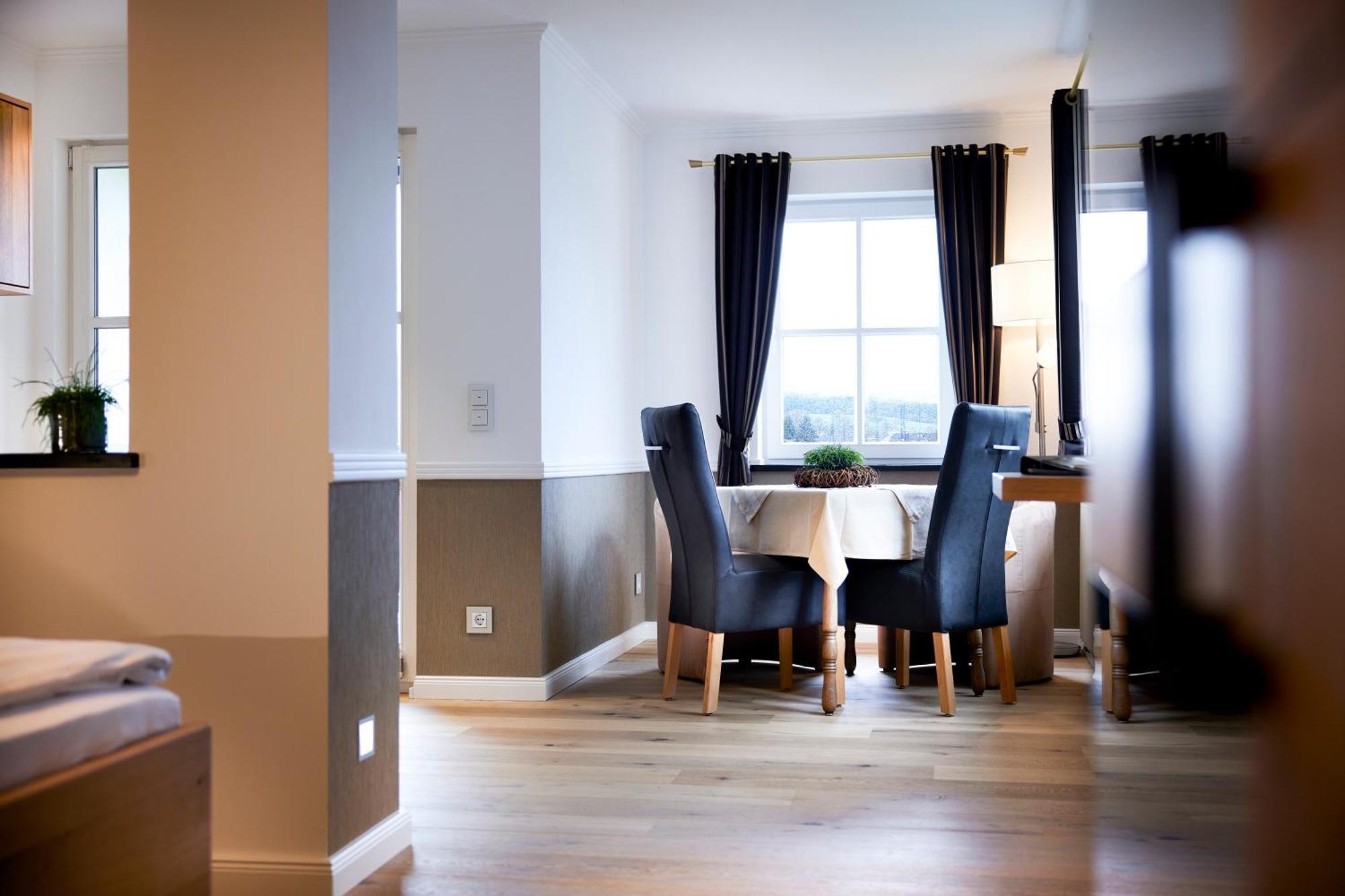 Pension Und Ferienwohnung Schuette Schmallenberg Exteriör bild