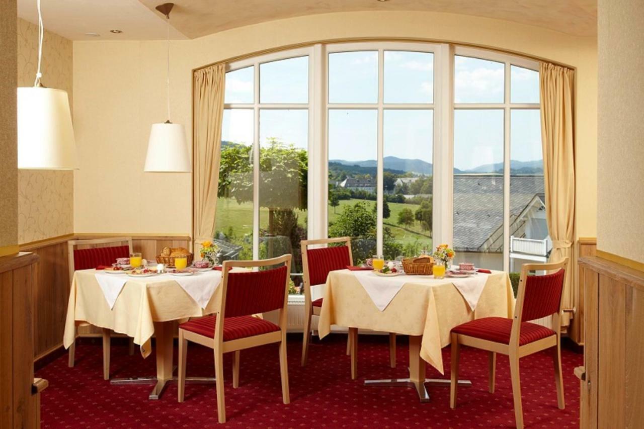 Pension Und Ferienwohnung Schuette Schmallenberg Exteriör bild