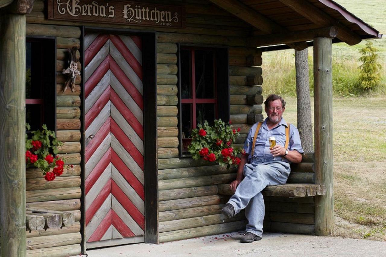 Pension Und Ferienwohnung Schuette Schmallenberg Exteriör bild