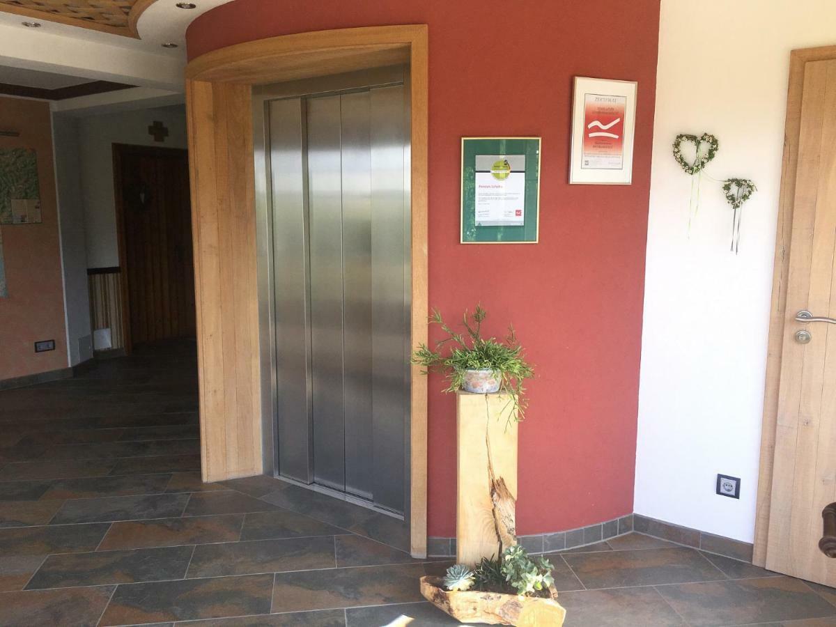 Pension Und Ferienwohnung Schuette Schmallenberg Exteriör bild